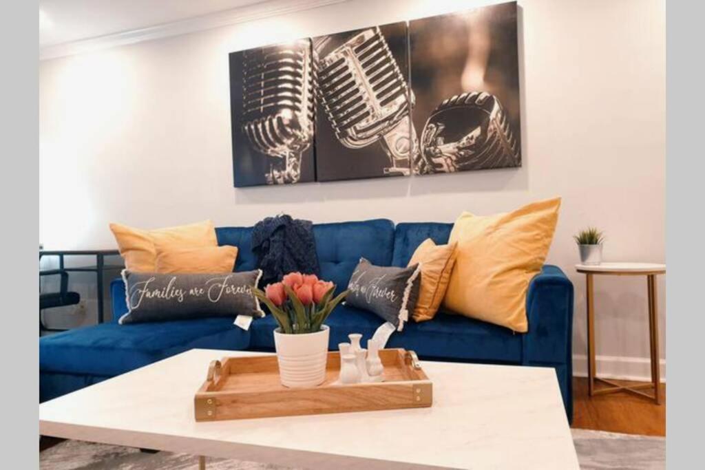 21Floor-Renovated 2Br,1Bath King And Queen Bed And Parking Атланта Екстериор снимка