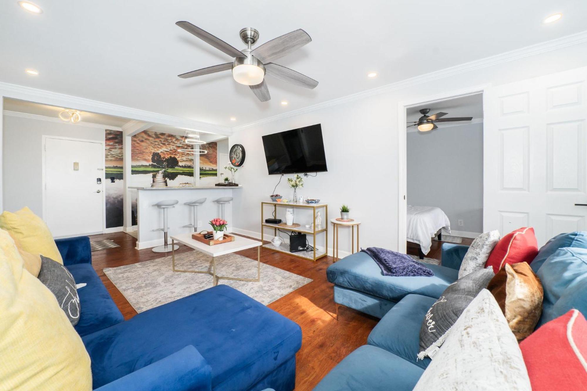 21Floor-Renovated 2Br,1Bath King And Queen Bed And Parking Атланта Екстериор снимка