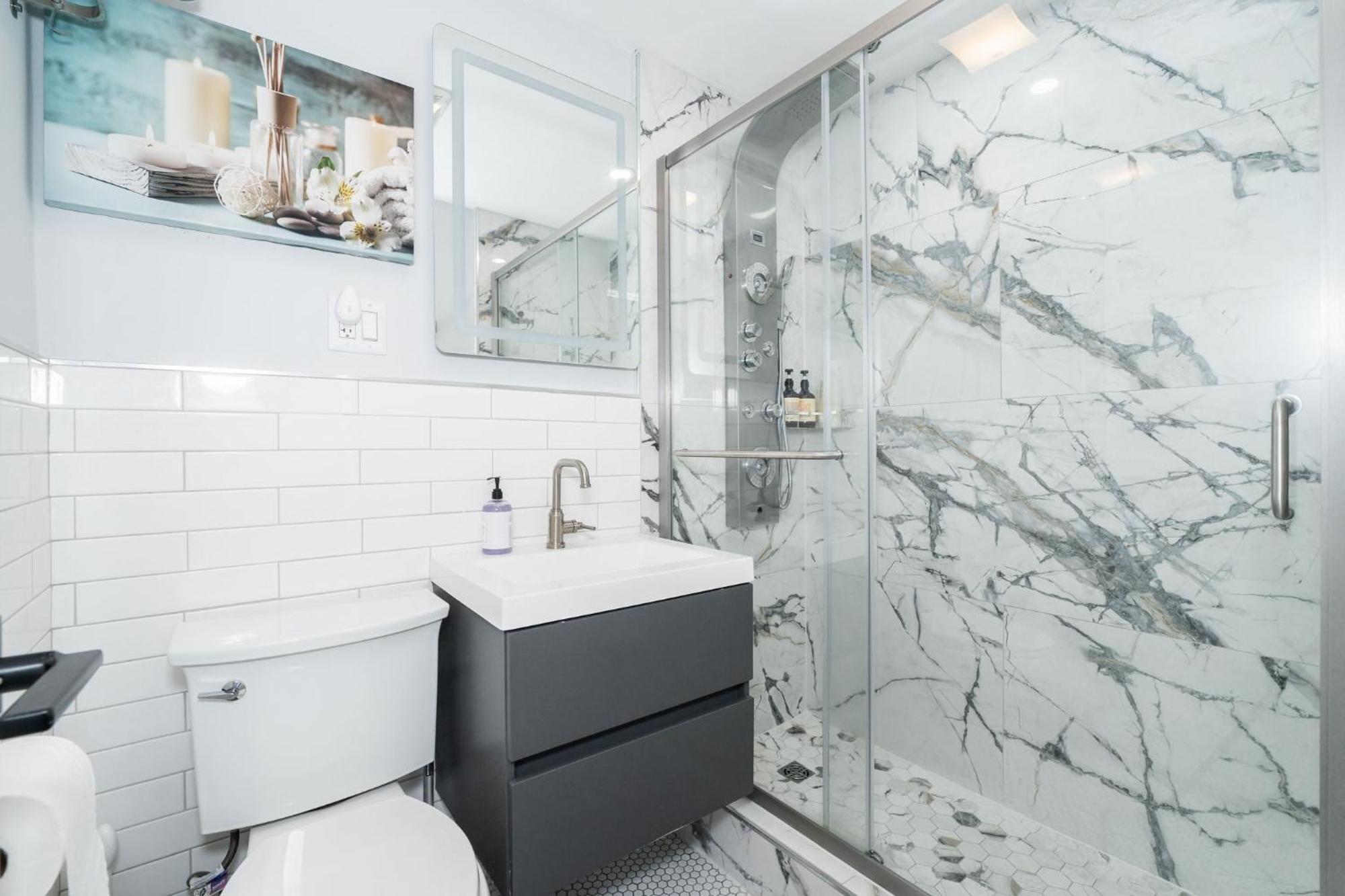 21Floor-Renovated 2Br,1Bath King And Queen Bed And Parking Атланта Екстериор снимка